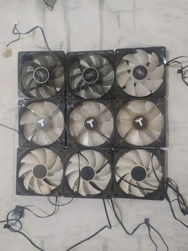Kit de 9 Fans(ventoinhas) para PC: 3 da Deepcool, 3 da Riotoro e 3 da AeroCool