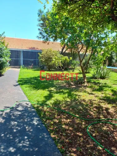 Área de Lazer com Quintal Para Toda Familia, Brodowski, SP