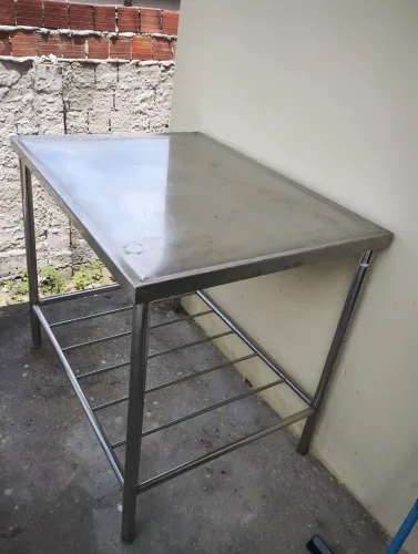 Mesa de inox