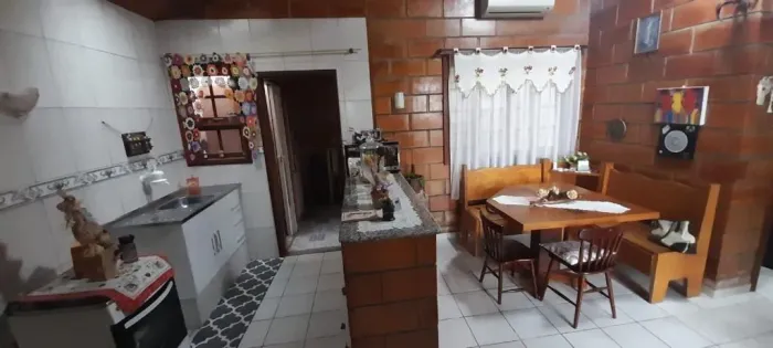 2 casas com 2 dormitórios cada à venda, 118 m² por R$ 580.000 - Clube de Campo Fazenda - I