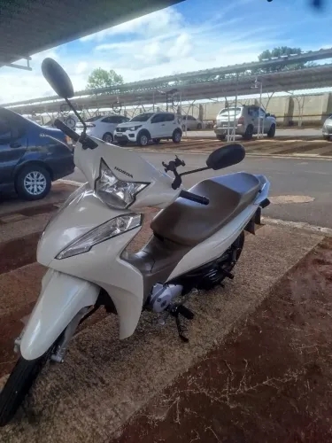 Vendo Biz 125 branca perolada