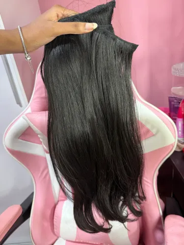 Mega hair brasileiro