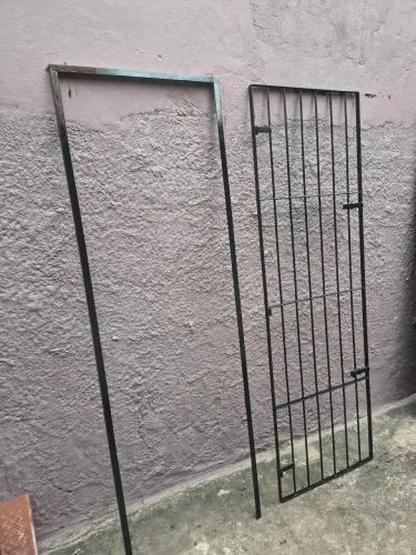 Vende-se portão grade