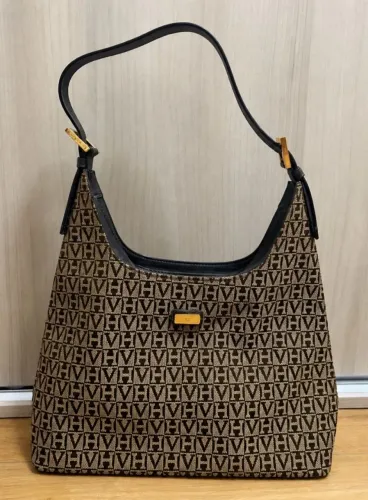 Bolsa victor hugo