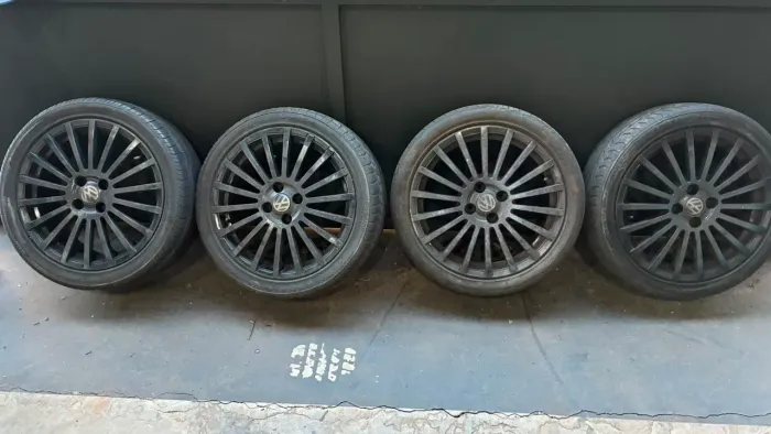 Roda ARO 17 (4 furos)