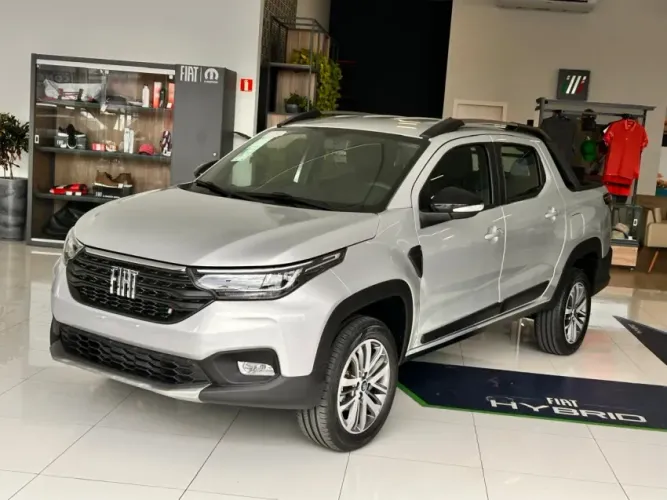 Fiat Strada Volcano 1.3 Flex 8V CD 2026