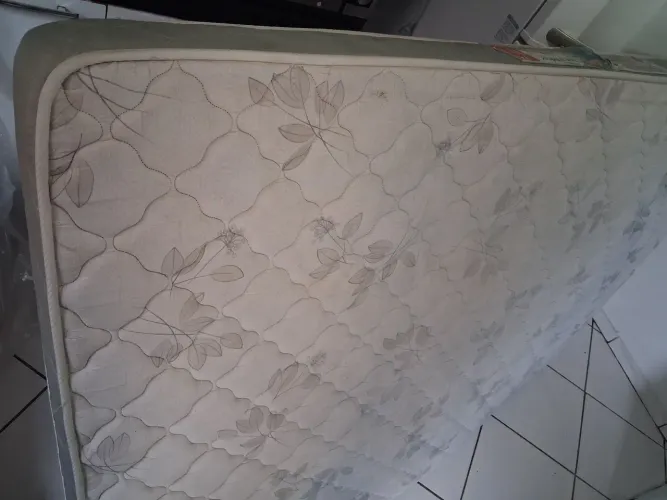 Colchão de casal de espuma