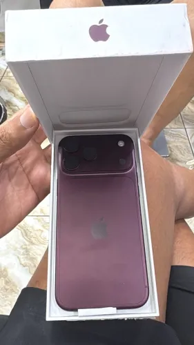 iPhone 18 pro max na cor bordon 256 gb aparelho novo 1 ano de garantia Apple 