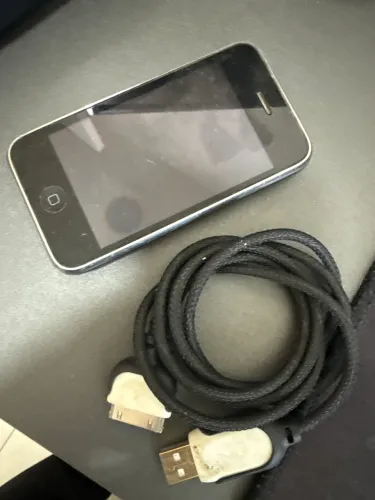 iPhone X antigo, não liga - conforme fotos