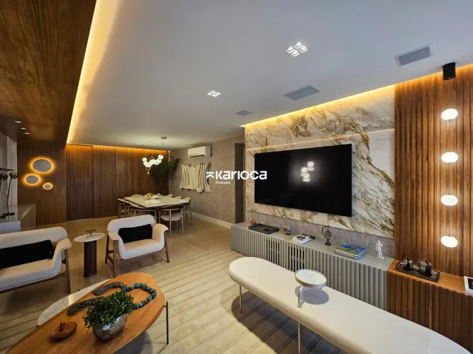 Apartamento Majestic - Sol passante - 3 Suítes plenas - Finamente decorado e reformado - B