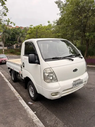 Kia Motors Bongo K-2500 2.5 4X2 TB Diesel 2010