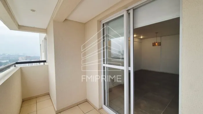 BARRA FUNDA: ALUGA-SE APARTAMENTO - 3 DORMS. (1 SUÍTE) + CLOSET - 2 VAGAS