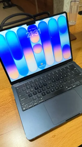 Vendo MacBook M2 em perfeito estado 