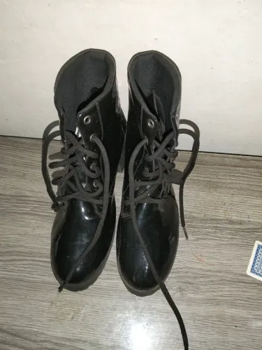 Anunciando minha bota pra sair maiss rápido 100 conto