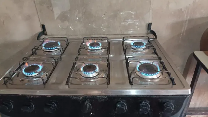 Vendo fogão 6 bocas