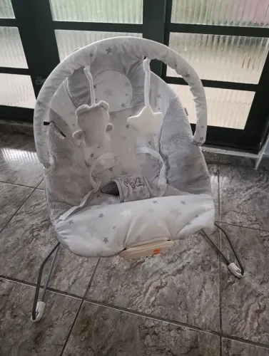 Cadeirinha de descanso bebê