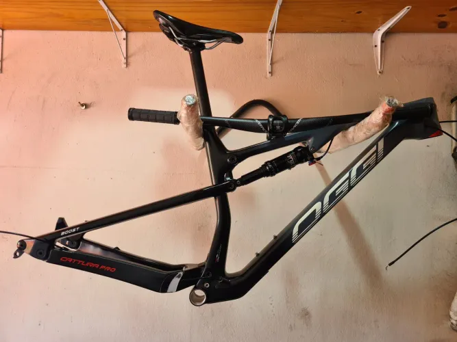 Quadro OGGI CATTURA T-20 CARBON BOOST TAMANHO 17