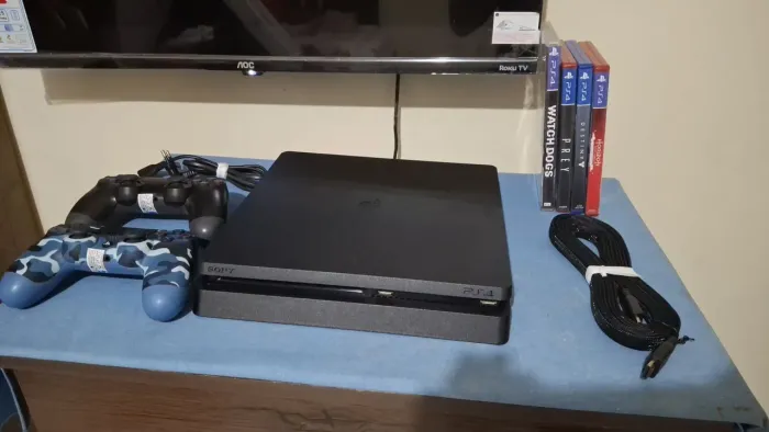 Playstation 4 - 1 TB