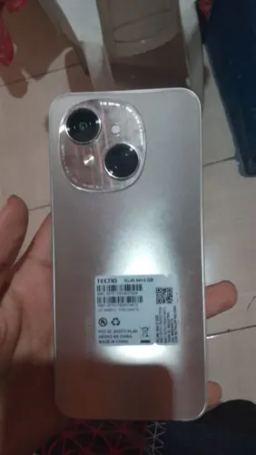 Vendo celular tecno spark Go