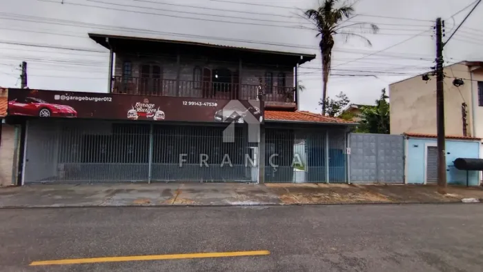 CASA À VENDA COM PONTO COMERCIAL - CIDADE SALVADOR - JACAREÍ