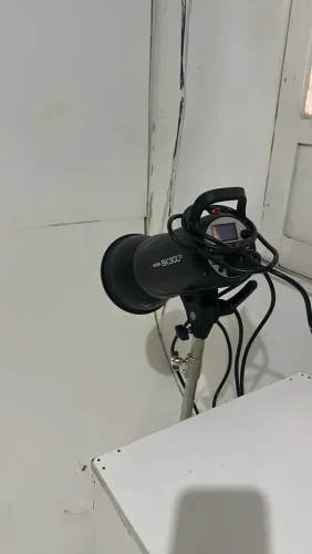 Flash Godox Sk 300 II 