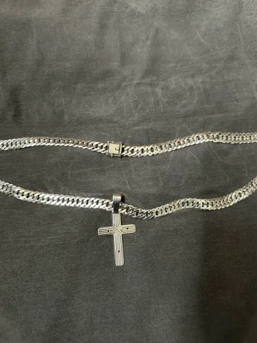 Cordão de prata modelo escama