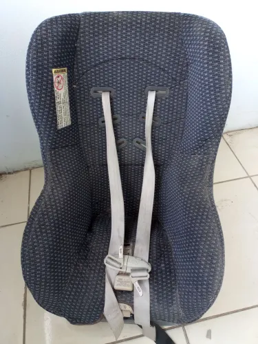 Vendo cadeira de bebê para carro 250 reais