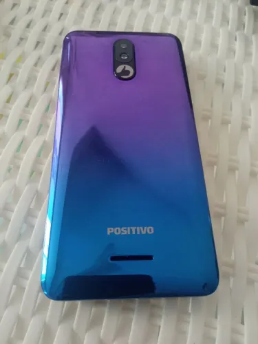 Celular Positivo em Bom Estado