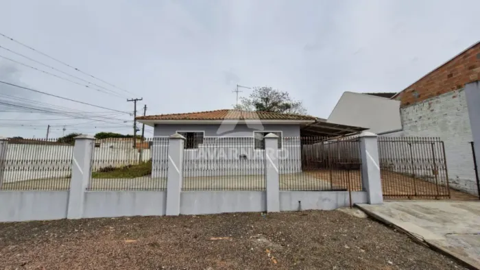 Casa Padrão em Ponta Grossa