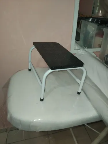 Maca,  escadinha  e materiais de depilação 