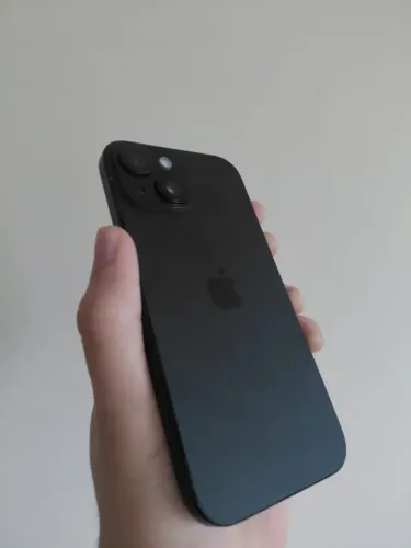 iPhone 15 128GB 