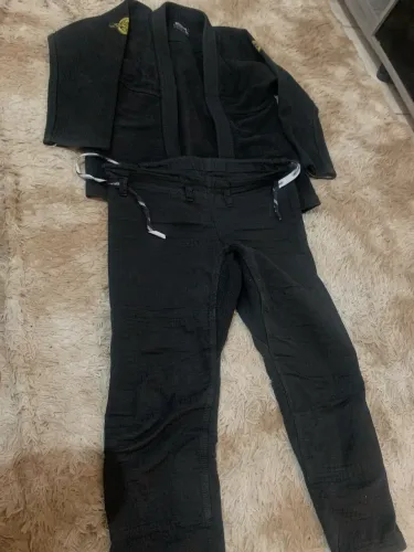 kimono preto de jiu jitsu traçado tamanha A0