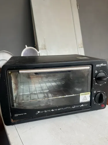 Forno Britânia pequeno