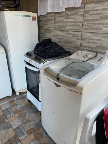 Fogão, geladeira e máquina