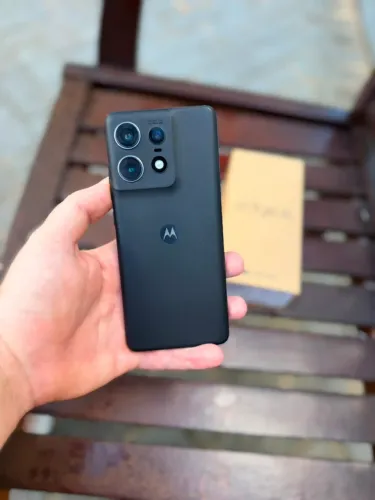 MOTO EDGE 50 PRO 5G 256GB PRETO - SEMINOVO C GARANTIA 90 DIAS