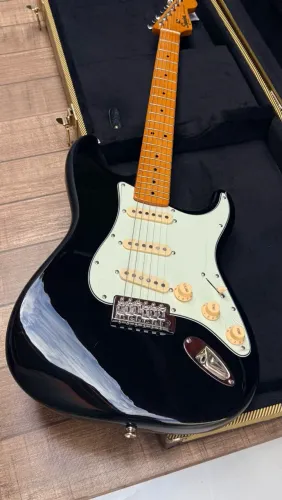 Guitarra Squier Classic Vibe