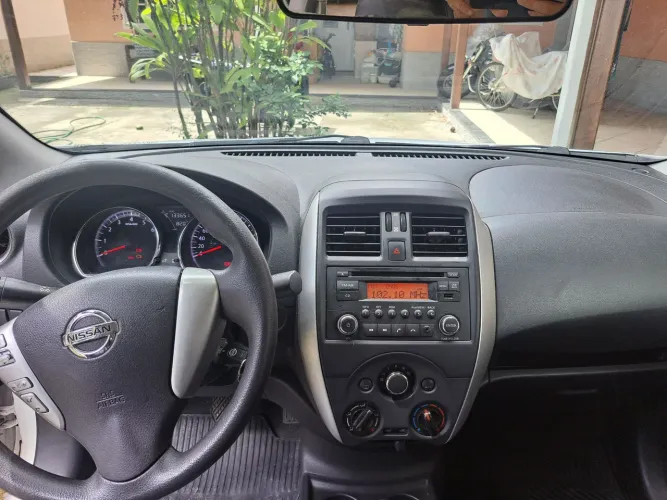 Nissan Versa SV 1.6 16V Flexstart 4P Aut. 2017