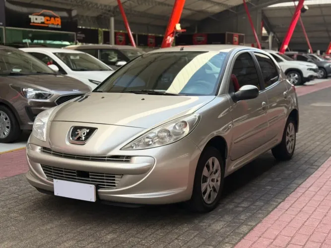 Peugeot 207 XR 1.4 Flex 8V 5P 2013