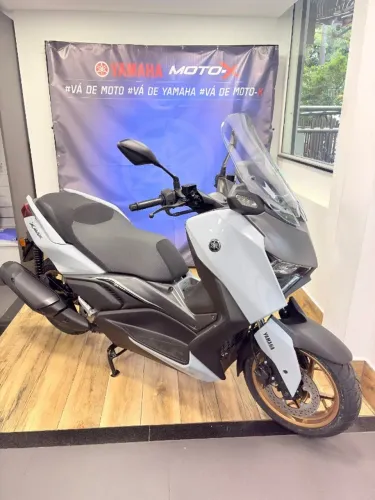 XMAX CONNECTED 300 2026 - MOISES PAIVA