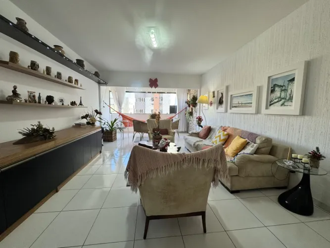 Apartamento para Venda em Maceió, Ponta Verde, 3 dormitórios, 2 suítes, 4 banheiros, 4 vag
