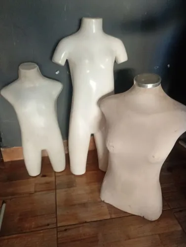 Manequins