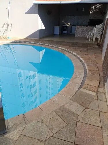 Apartamento com 2 Quarto(s) e 1 banheiro(s) para Alugar, 65 m² por R$ 3350 / Mês