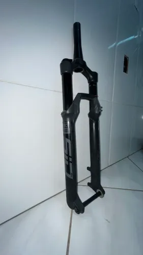 Suspensão rockshox Sid select