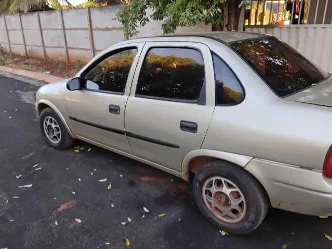Chevrolet Corsa SED Class.spirit 1.0/1.0 Flexpower (álcool) 2007