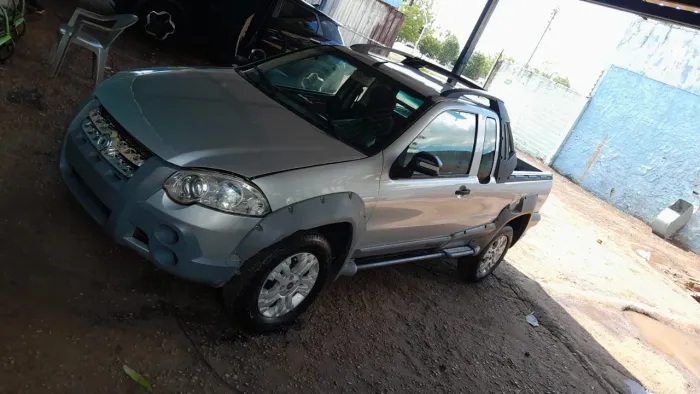 Fiat Strada Adventure 1.8/ 1.8 Locker Flex CE 2009