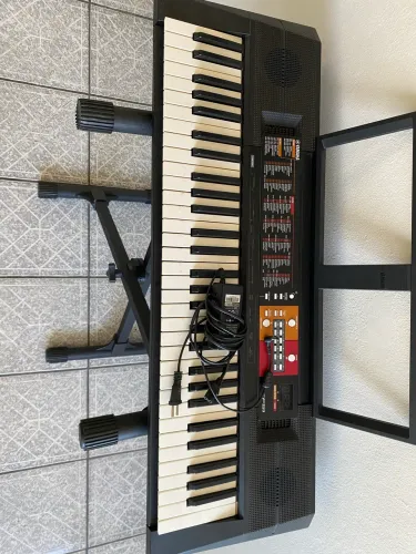 Teclado Digital Yamaha PSR-F51