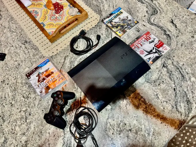 PlayStation 3 Completo C/ Jogos - Hen instalado
