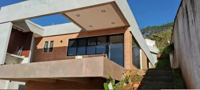 Casa à venda no bairro Ville de Montagne