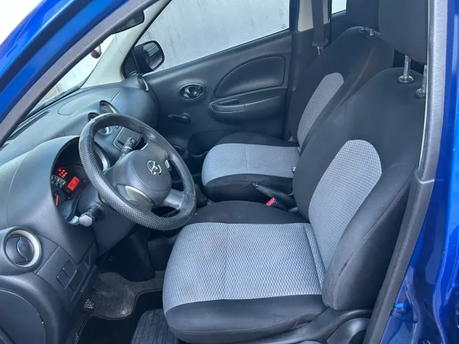 Nissan March 2013/ modelo 2014 estado de novo 