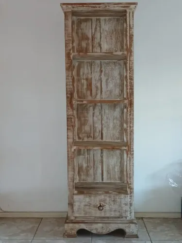Estante com 1 gaveta